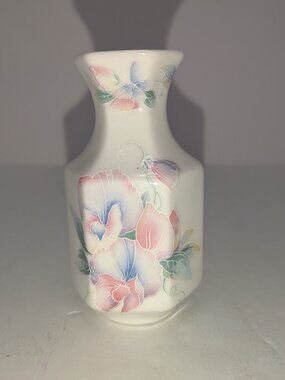 Vintage AYNSLEY Bud Vase "LITTLE SWEETHEART" MINIATURE 3.5" Bone China England